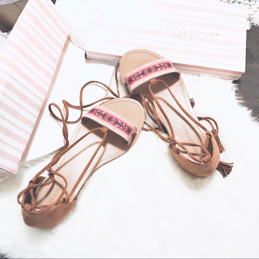 🌀Festival Tribal Lace up Hipster Sandals〰️🔅NIB